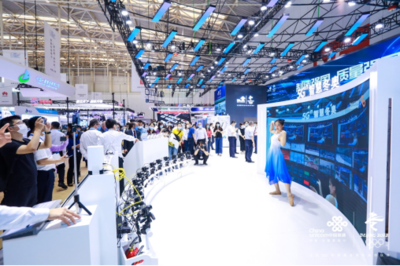 第五屆世界智能大會盛大開幕，中國聯(lián)通以基礎(chǔ)軟件技術(shù)服務(wù)上演5G實(shí)力秀